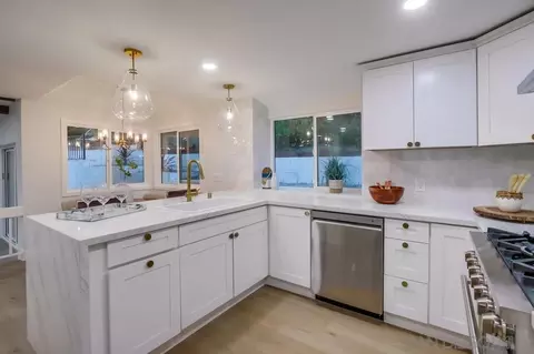 Kitchen - 4794 Jeffer Ln, La Mesa, CA 91941 photo 4 of 6
