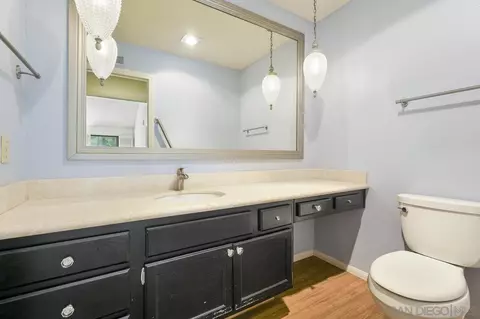 Bath - 417 Loma Larga Dr, Solana Beach, CA 92075 photo 1 of 7
