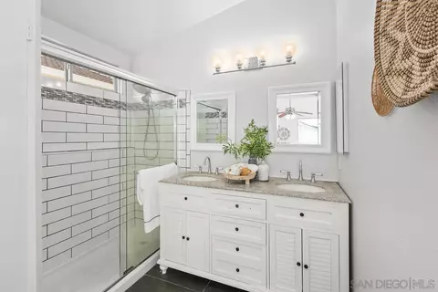 Bath - 105 Willow Pond Rd, Santee, CA 92071 photo 1 of 3