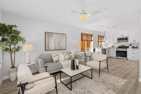 Living - 105 Willow Pond Rd, Santee, CA 92071 photo 2 of 3