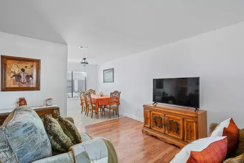 320 Grapevine Rd #102, Vista, CA 92083 photo 4