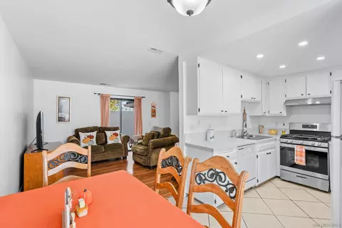320 Grapevine Rd #102, Vista, CA 92083 photo 10