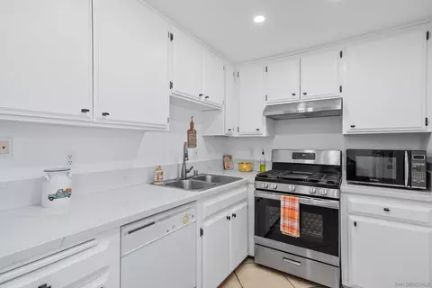 320 Grapevine Rd #102, Vista, CA 92083 photo 8