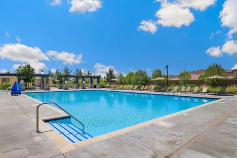 Exterior - 28414 Fox Ridge Cv, Menifee, CA 92585 photo 11 of 13