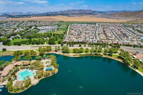 View/Area - 28414 Fox Ridge Cv, Menifee, CA 92585 photo 15 of 17