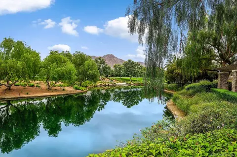 View/Area - 28414 Fox Ridge Cv, Menifee, CA 92585 photo 7 of 17