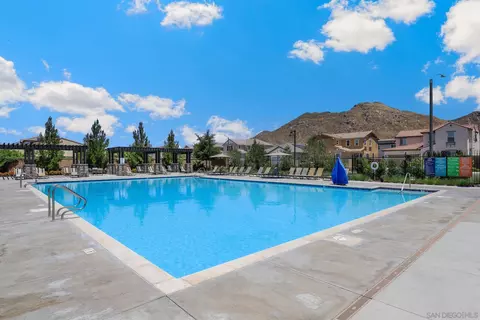Exterior - 28414 Fox Ridge Cv, Menifee, CA 92585 photo 10 of 13