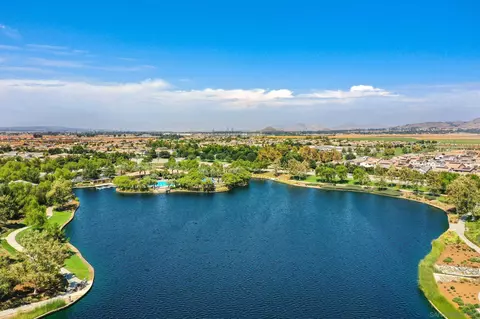View/Area - 28414 Fox Ridge Cv, Menifee, CA 92585 photo 14 of 17