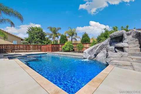 Exterior - 28414 Fox Ridge Cv, Menifee, CA 92585 photo 4 of 13