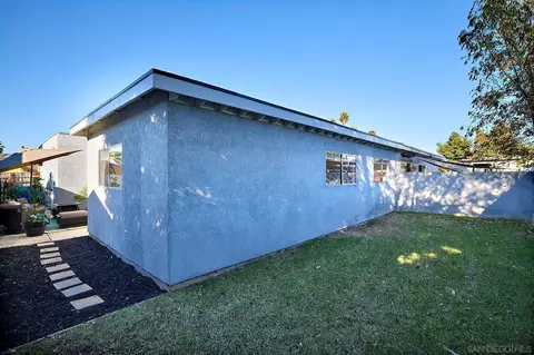 Exterior - 4789 Calle Solimar, Oceanside, CA 92057 photo 7 of 8
