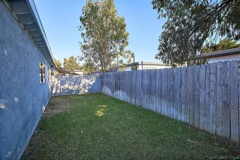 Exterior - 4789 Calle Solimar, Oceanside, CA 92057 photo 6 of 8