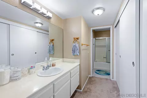 885 Buttercup Rd, Carlsbad, CA 92011 photo 9