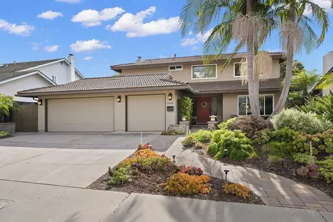 2555 San Clemente Ter, San Diego, CA 92122