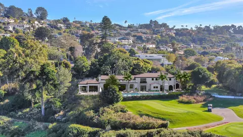 1402 W Muirlands Dr, La Jolla, CA 92037 photo 4