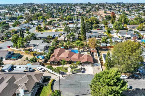 View/Area - 2308 Edgerton Dr, Lemon Grove, CA 91945 photo 3 of 7