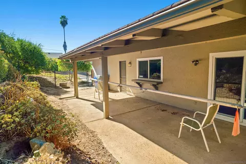 Exterior - 446 Hidden Hills Ln, Escondido, CA 92029 photo 5 of 14
