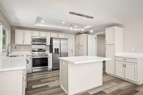 Kitchen - 446 Hidden Hills Ln, Escondido, CA 92029 photo 4 of 5