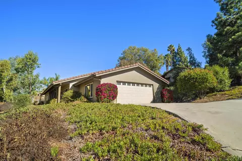 Exterior - 446 Hidden Hills Ln, Escondido, CA 92029 photo 3 of 14
