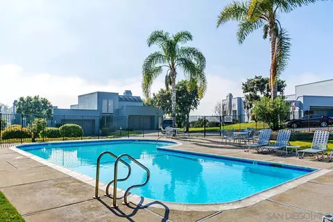 Exterior - 952 Intrepid Ct, Del Mar, CA 92014 photo 7 of 8