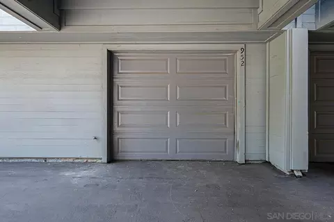 Exterior - 952 Intrepid Ct, Del Mar, CA 92014 photo 4 of 8