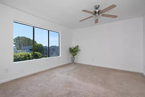 Bedroom - 952 Intrepid Ct, Del Mar, CA 92014 photo 1 of 6