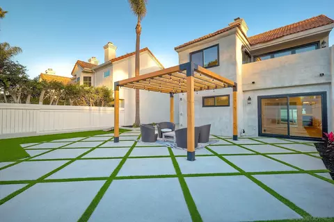 Exterior - 22 Aruba Bnd, Coronado, CA 92118 photo 5 of 17