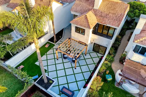 Exterior - 22 Aruba Bnd, Coronado, CA 92118 photo 14 of 17