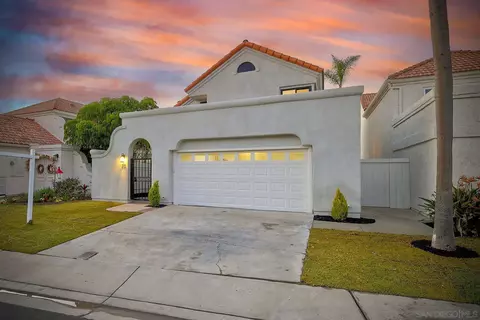 Exterior - 22 Aruba Bnd, Coronado, CA 92118 photo 9 of 17