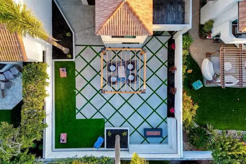 Exterior - 22 Aruba Bnd, Coronado, CA 92118 photo 13 of 17