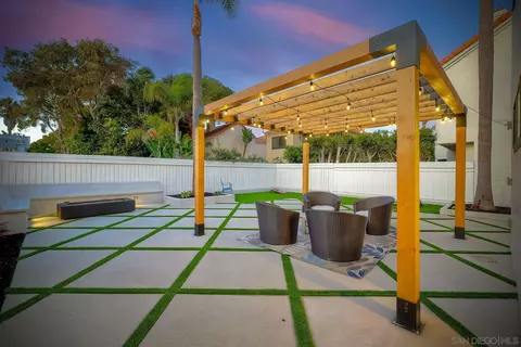 Exterior - 22 Aruba Bnd, Coronado, CA 92118 photo 3 of 17