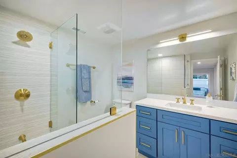 Bath - 22 Aruba Bnd, Coronado, CA 92118 photo 3 of 3