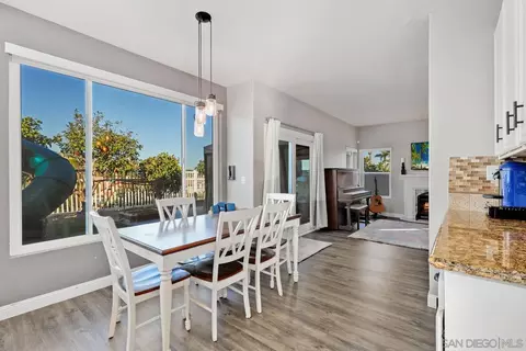 965 Gallery Dr, Oceanside, CA 92057 photo 11