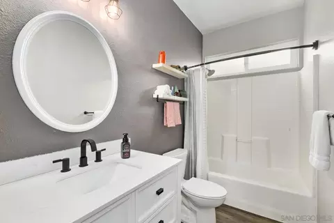 965 Gallery Dr, Oceanside, CA 92057 photo 23