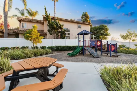 965 Gallery Dr, Oceanside, CA 92057 photo 32