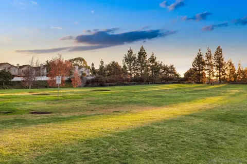 965 Gallery Dr, Oceanside, CA 92057 photo 33