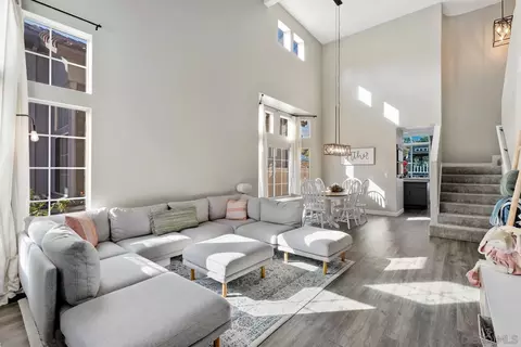 965 Gallery Dr, Oceanside, CA 92057 photo 4