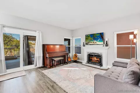 965 Gallery Dr, Oceanside, CA 92057 photo 13