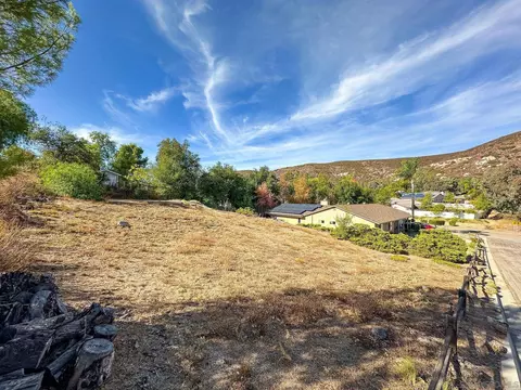 17272 St Helena Dr, Ramona, CA 92065 photo 5
