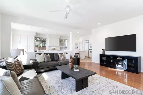 6579 Robinea Dr, Carlsbad, CA 92011 photo 12