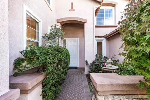 6579 Robinea Dr, Carlsbad, CA 92011 photo 2