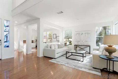 6579 Robinea Dr, Carlsbad, CA 92011 photo 3