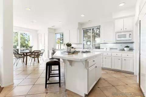 6579 Robinea Dr, Carlsbad, CA 92011 photo 13