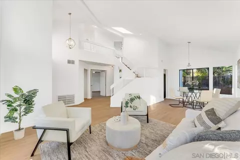 Living - 913 Brookwood Pl, Oceanside, CA 92056 photo 2 of 4