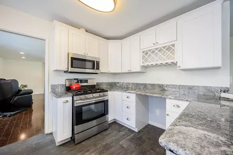 Kitchen - 1751 Milton Manor Dr, El Cajon, CA 92021 photo 2 of 3