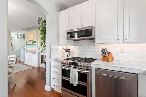 Kitchen - 3156 Via Puerta, Carlsbad, CA 92009 photo 2 of 4