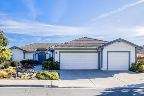 2111 Laura Dr, Escondido, CA 92027