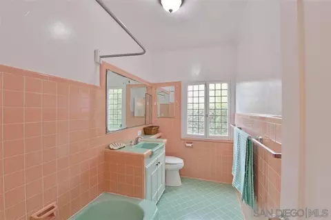 Bath - 1401 Park Row, La Jolla, CA 92037 photo 1 of 2