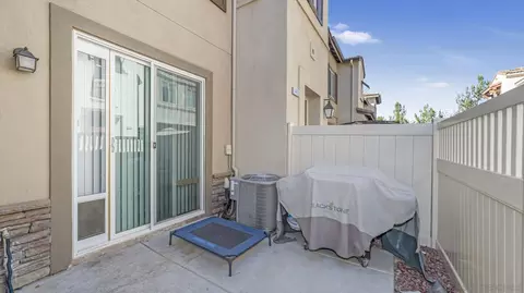 Exterior - 44072 Calle Luz, Temecula, CA 92592 photo 2 of 9