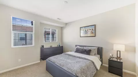 Bedroom - 44072 Calle Luz, Temecula, CA 92592 photo 1 of 9