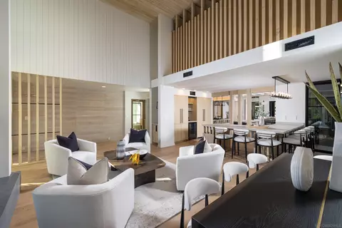 Living - 4954 Sun Valley Rd, Del Mar, CA 92014 photo 4 of 6